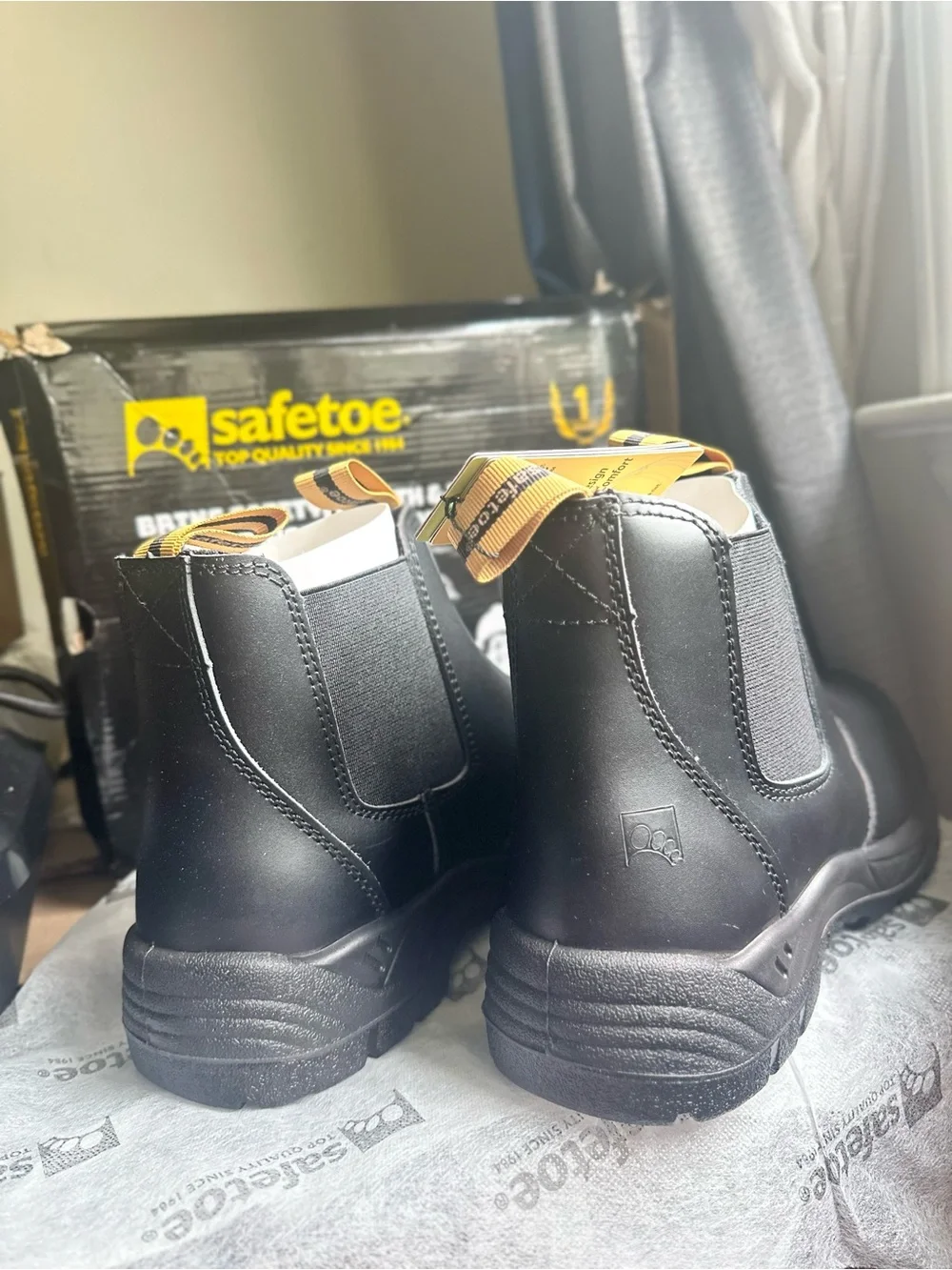 N/A safetoe comfortable